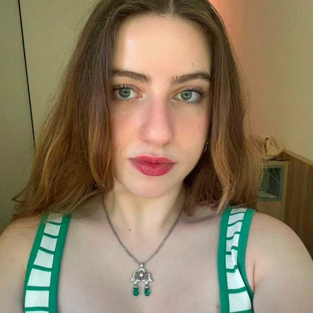 Meet your Posher, Ellen